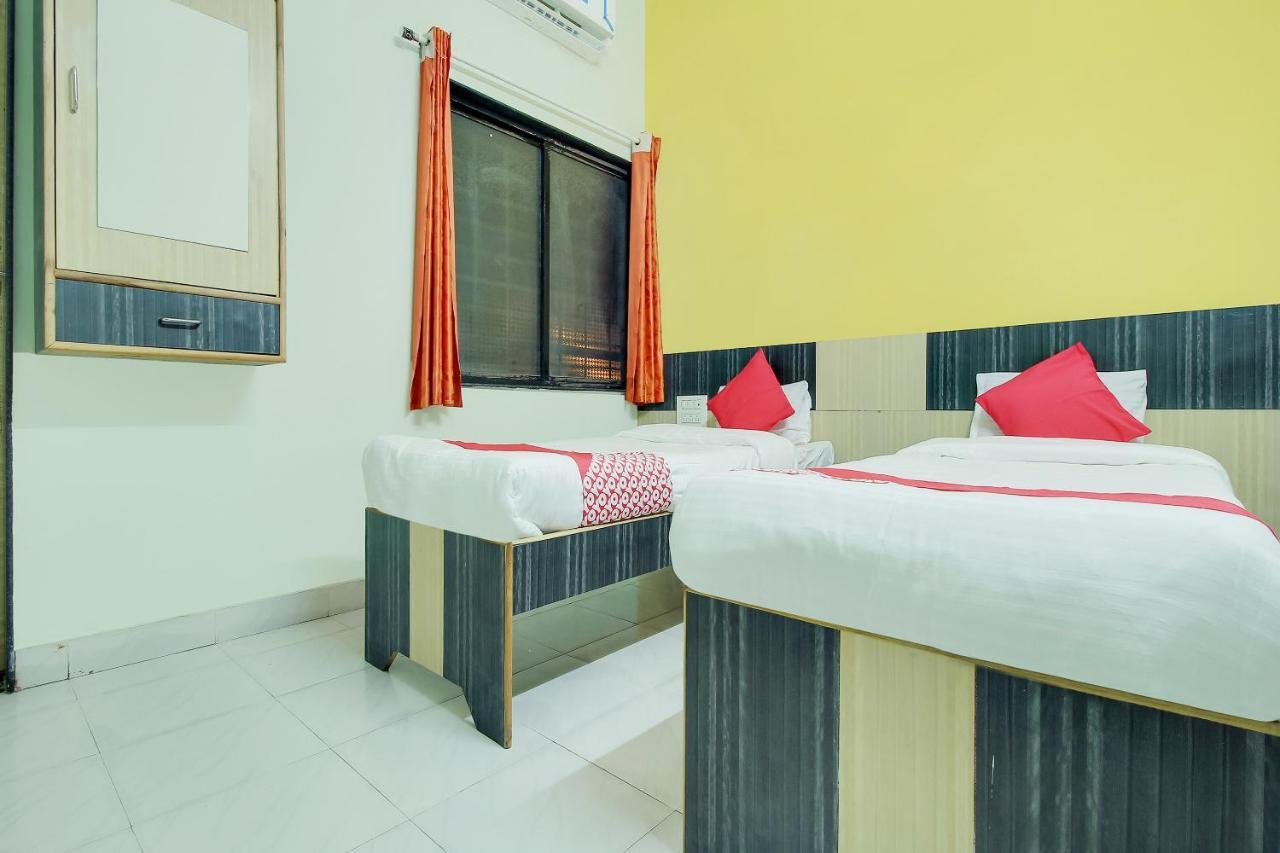 Oyo Flagship 48365 Hotel Shiva'S Castle Chalisgaon Rom bilde